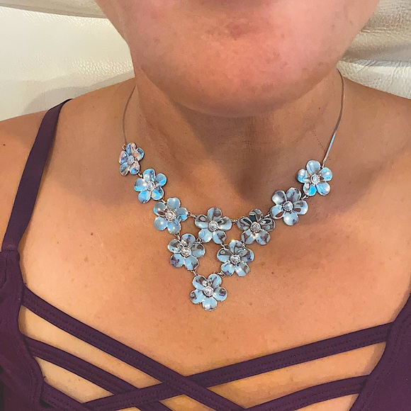 Arte D’Argento Sterling Silver Flower Necklace - Picture 3 of 5